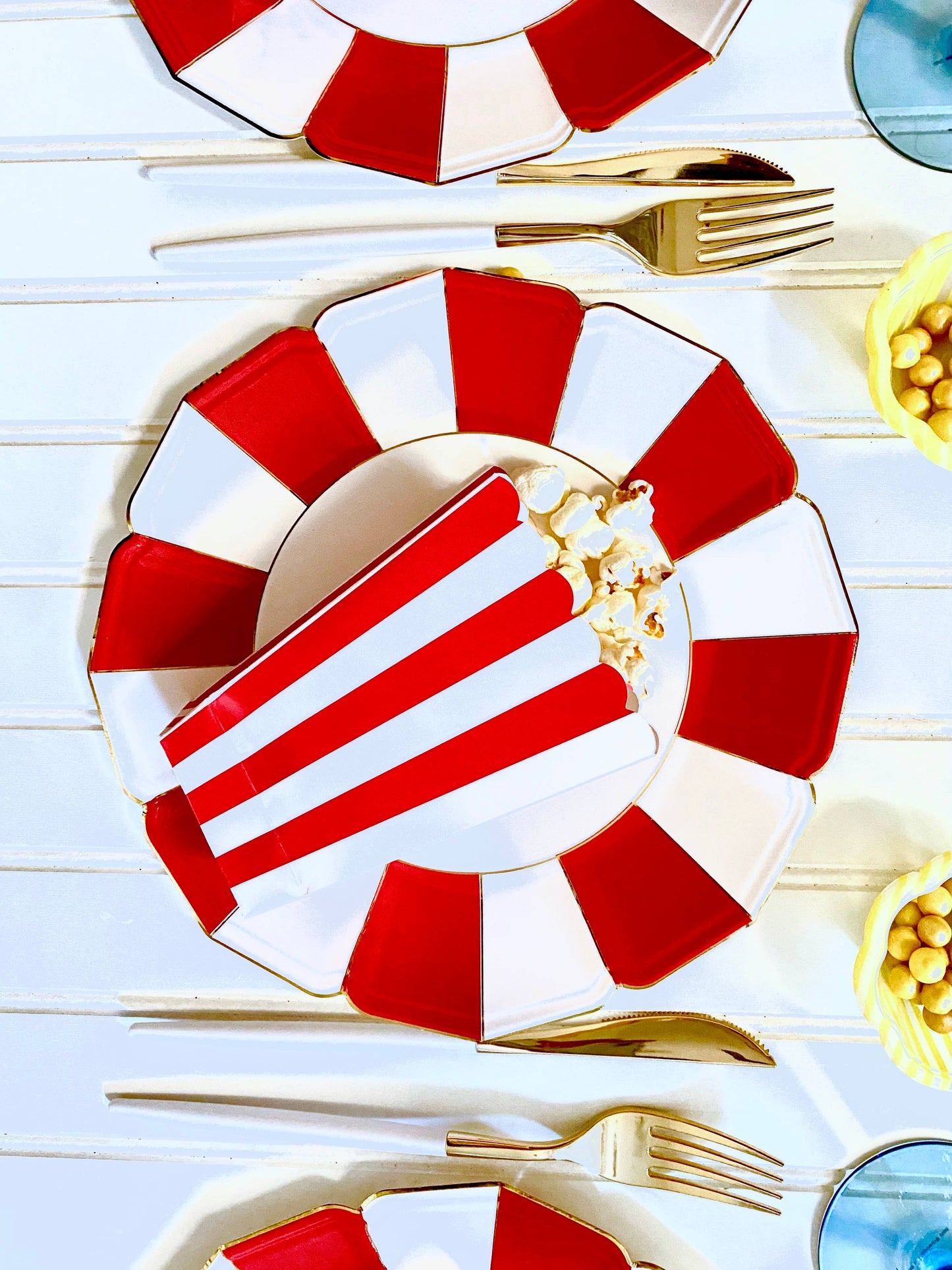 Eid Creations - 8 Red Candy Dinner Plates