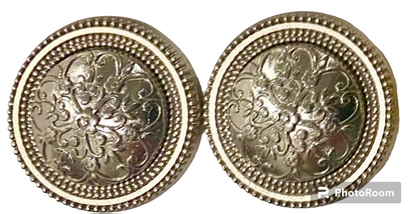 MagneButton - Antique Mandala Silver & Gold: Gold