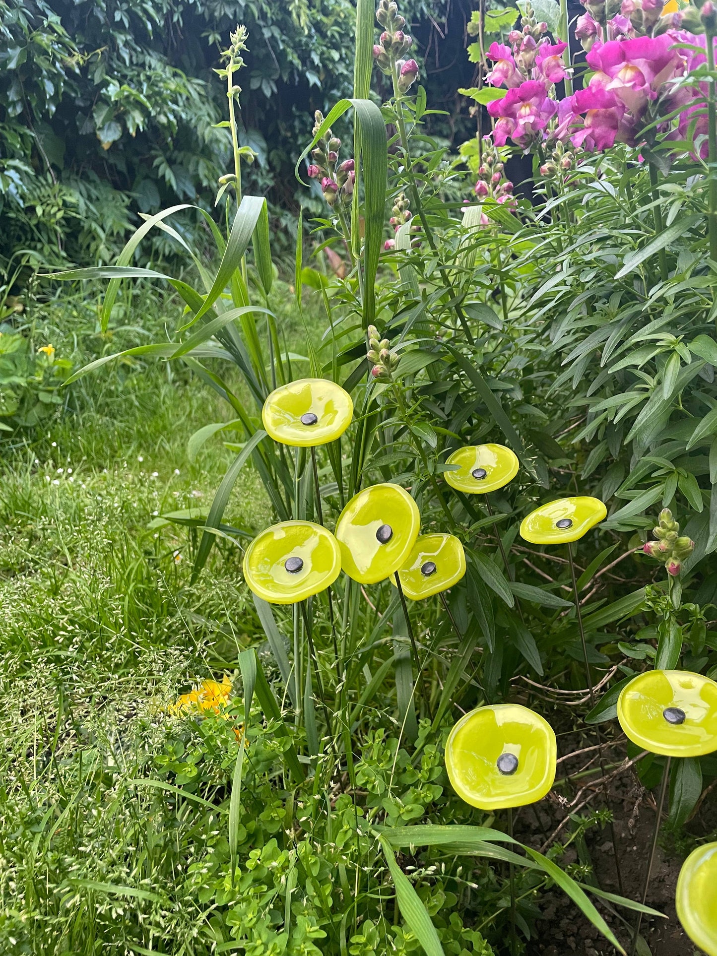 CARNEOL GLASS - Small Glass Flower For Inside In Applegreen