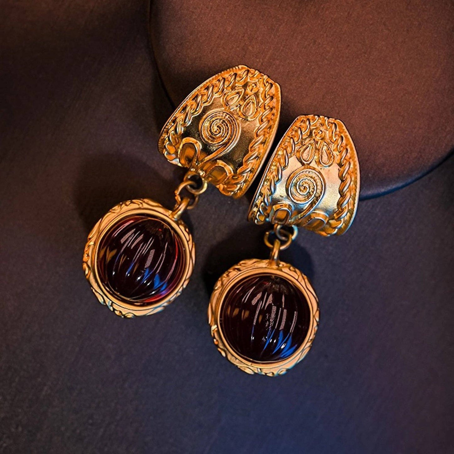 Cici’De Jewelry Amsterdam - Vintage Inspired Red Lantern Earrings