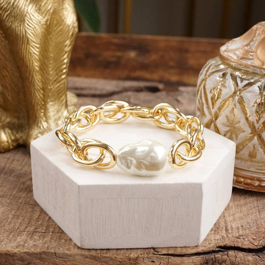PennyLine inc - Modern Muse – Chunky Stretch Bracelet with Sculpted Pearl Bead