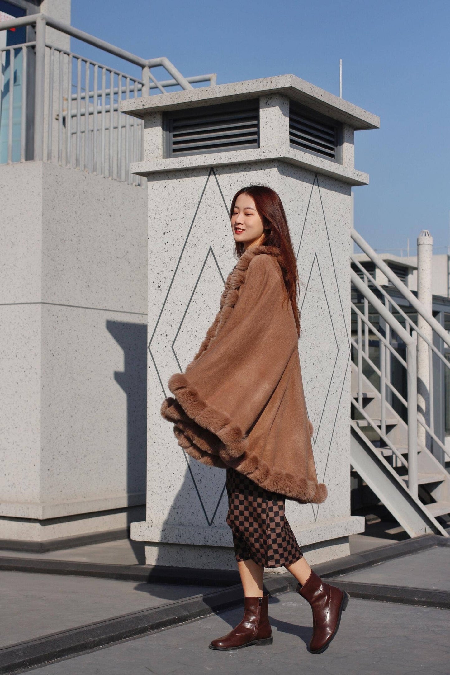 SAACHI - Faux Fur Cape Kimono: RED