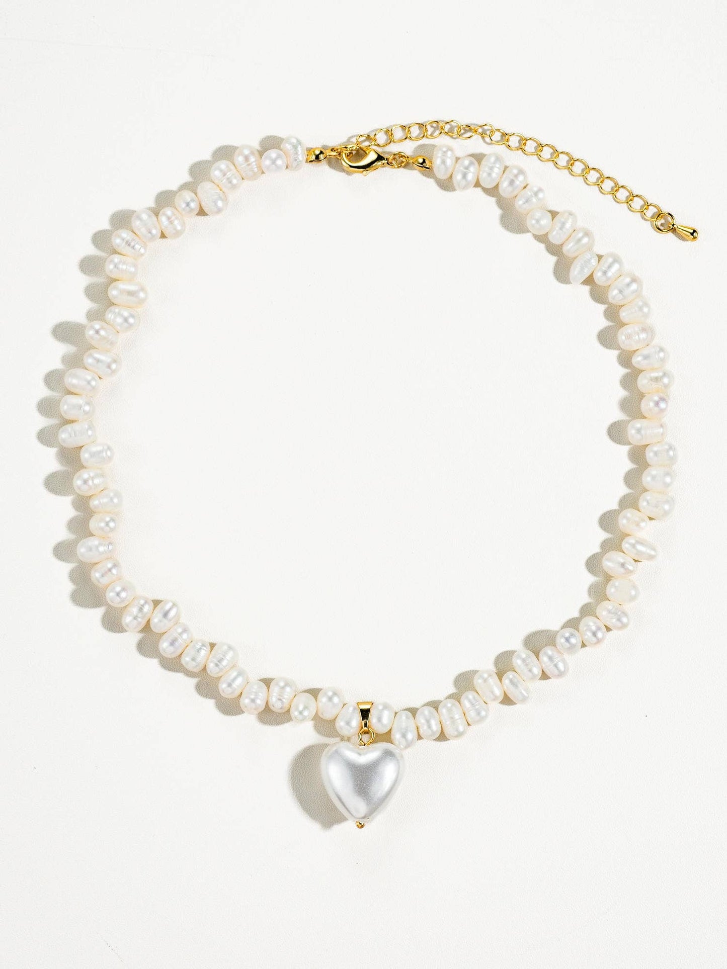 Flânerie by MAIQ - Agape 18K Gold Natural Pearl Heart Choker: Yellow Gold