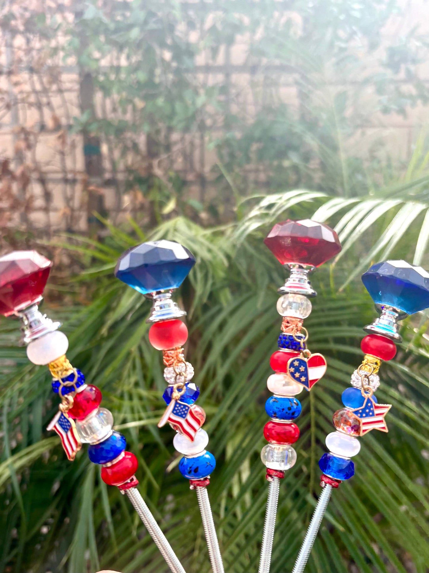 Sea of Bliss Shop - Red, White, Blue Patriotic Garden Stakes: Clear / Charm / 11 inch