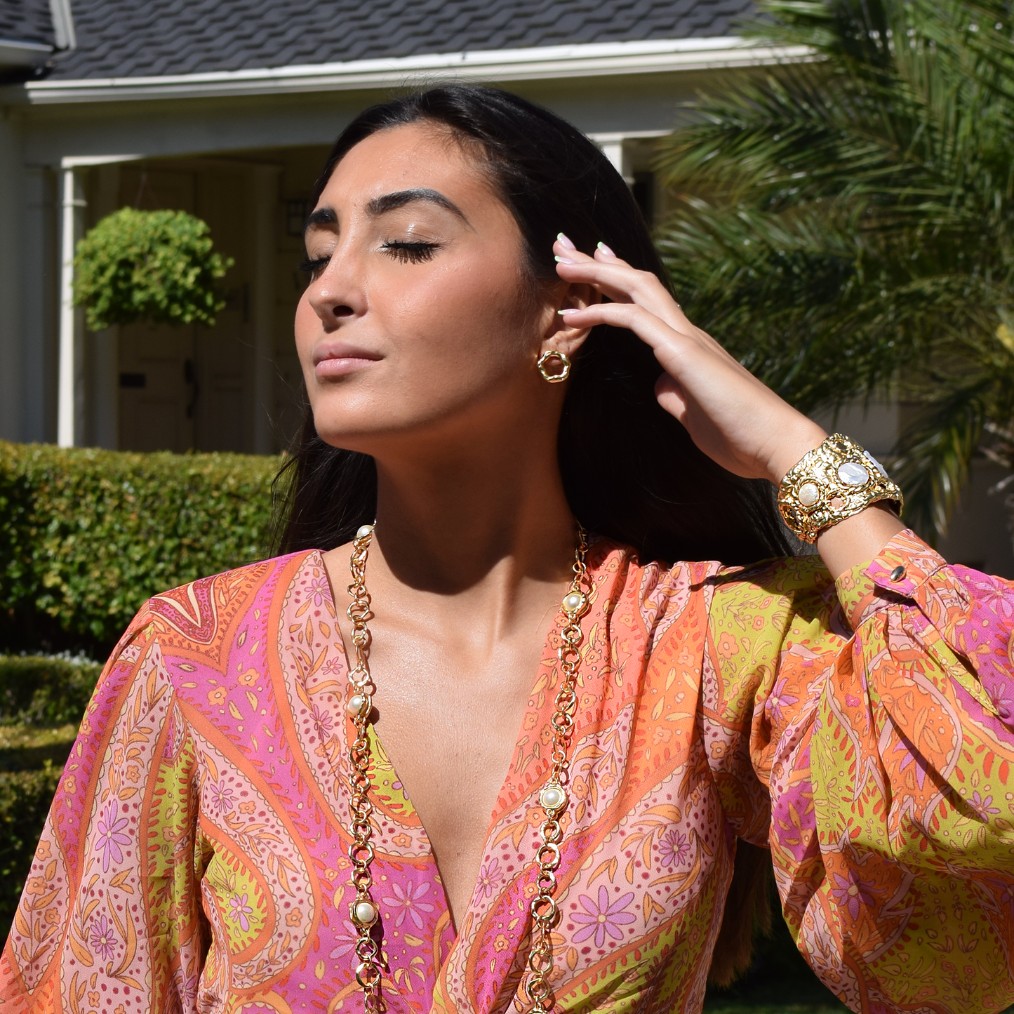 KARINE SULTAN - Classic Pearl Station Necklace: A Chic Accessory: Silver