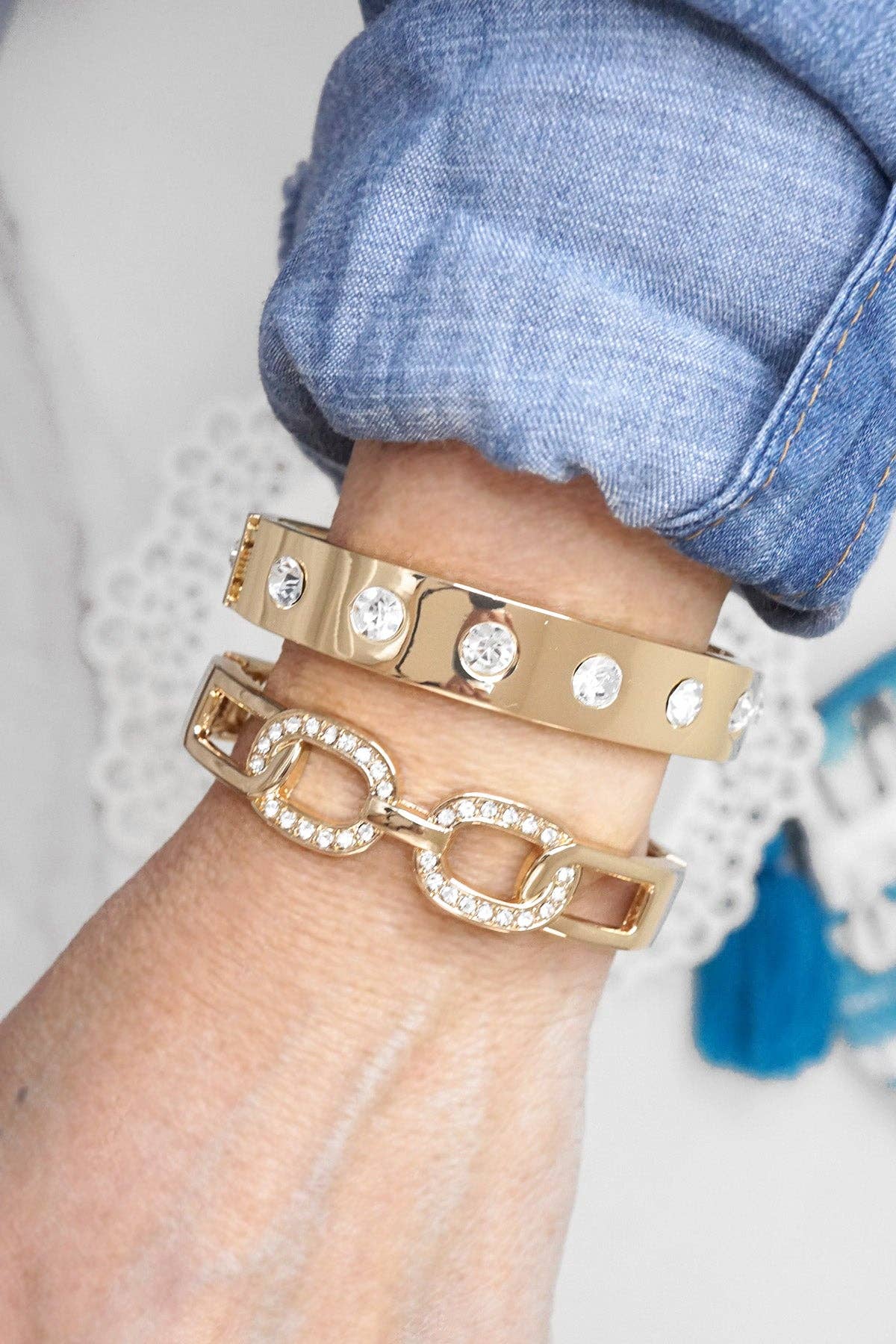 PennyLine inc - Sparkly Bangles hinge links Gold tone Crystals: Solid bangle with a hinge