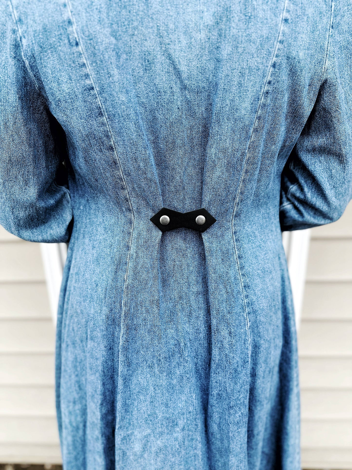 KardiKlips - Leather Cinch Clips for Clothing, Black & Silver Minimalist