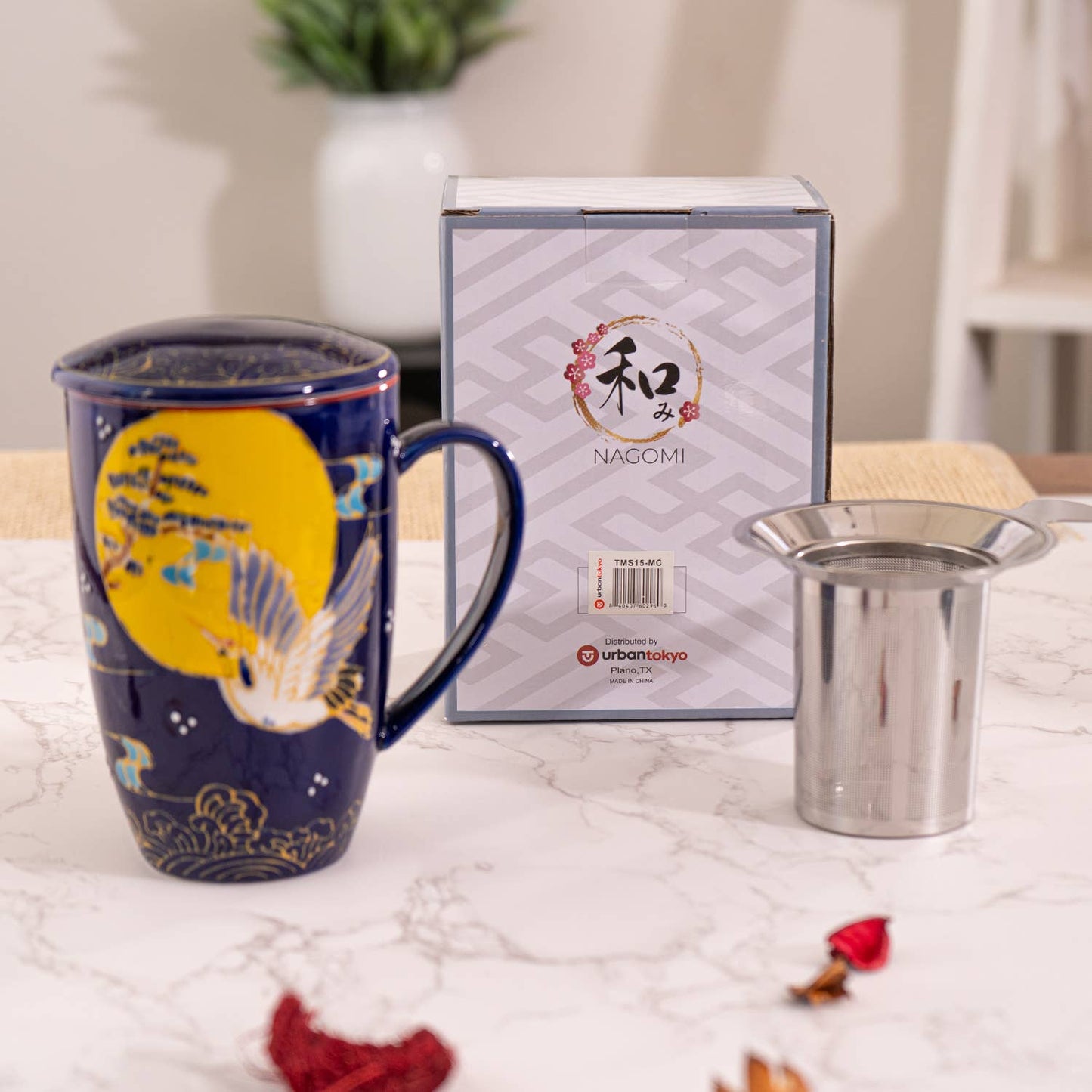 Urban Tokyo - Japanese Crane Design 15oz Tea Mugs with Lid and Infuser