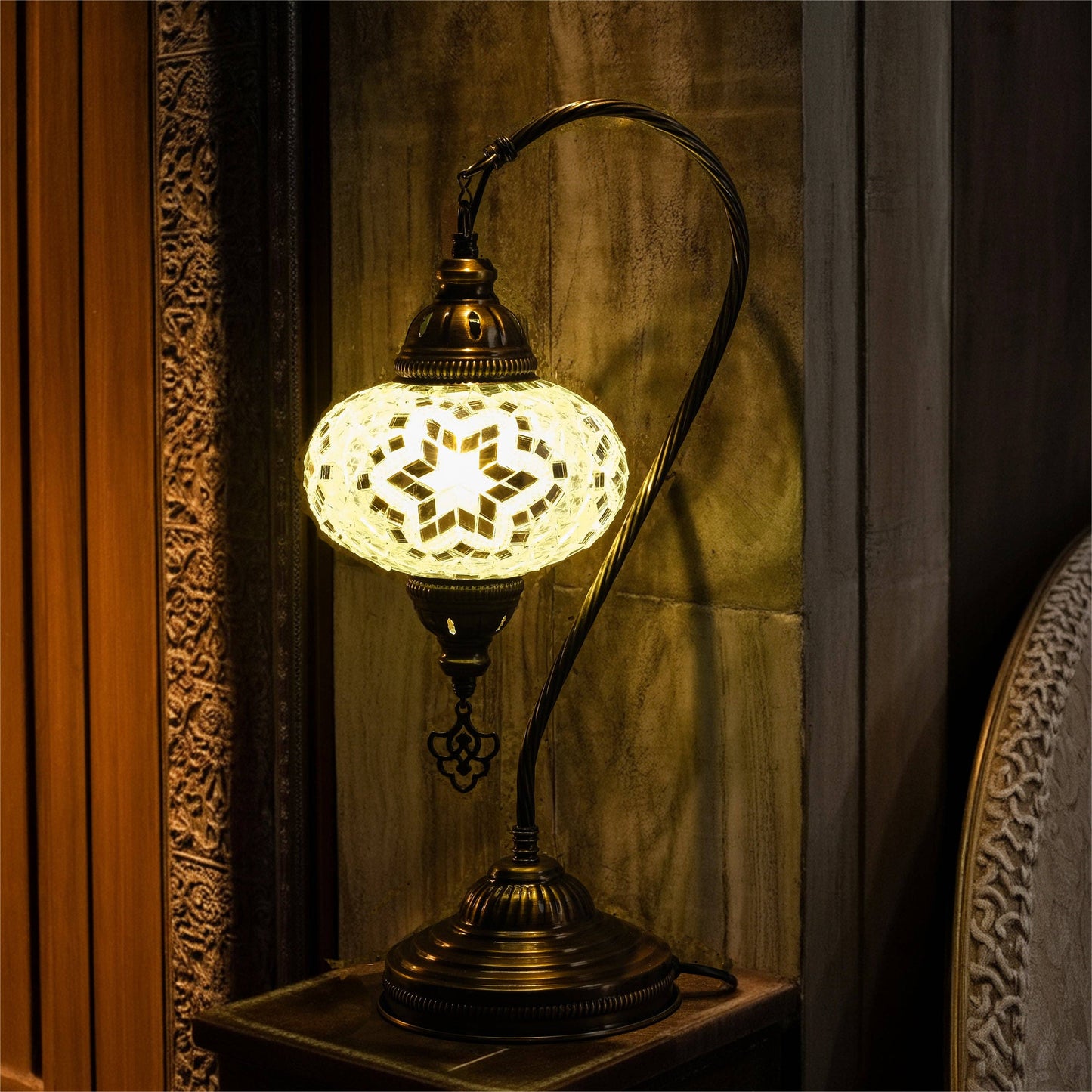 Mozaist LLC - Mozaist Handmade Turkish Mosaic Swan Table Lamp White