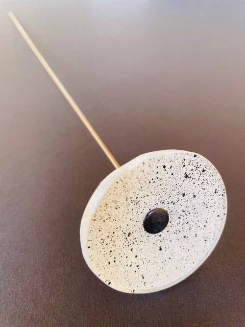 CARNEOL GLASS - Small Glass Flower For Outside In White-Black