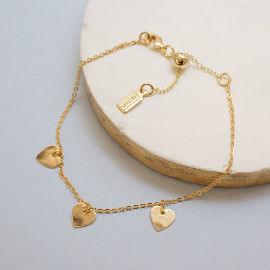 a.v. max - Heart Charm Slider Bracelet: Gold