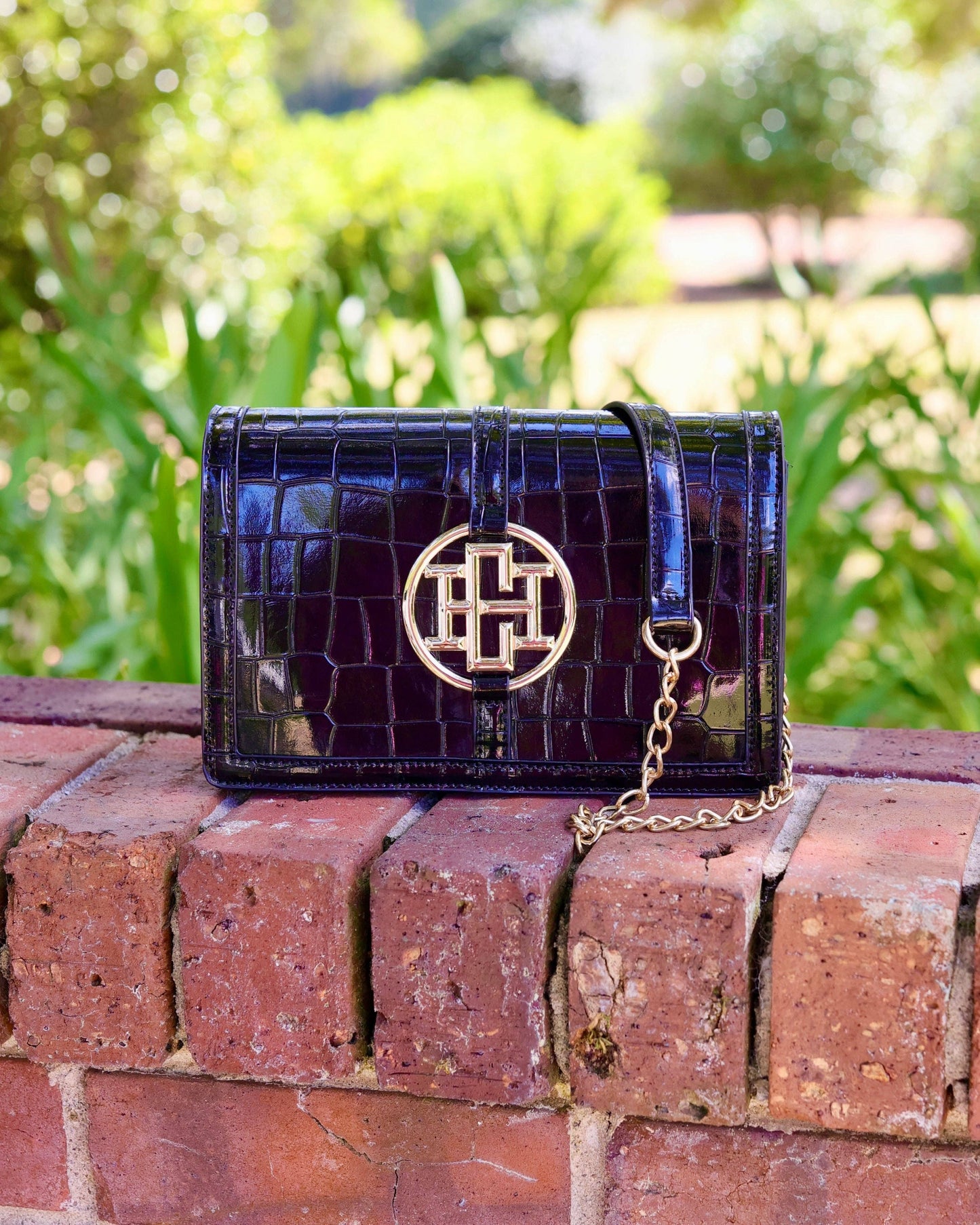 Caroline Hill - Cecilia Circle Logo Handbag Black Patent EC: Default