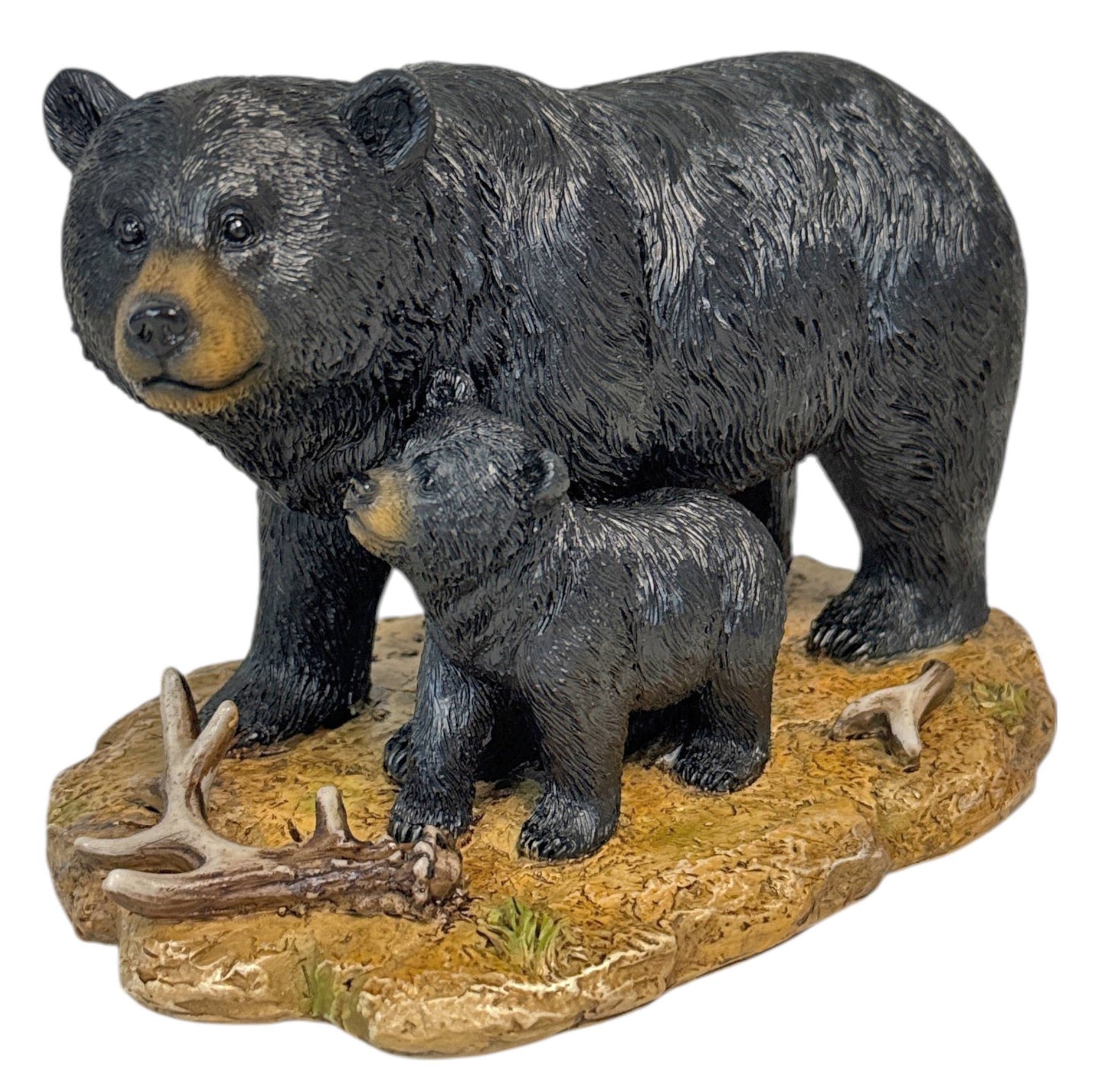 De Leon Collections - WILD HERITAGE The Bear’s Watch,