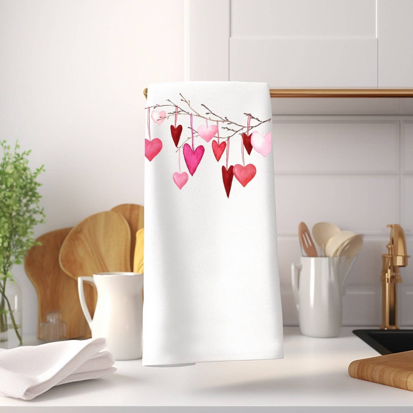 Fernville Creations - Elegant Spring Heart Hand Towel for Guest Bath