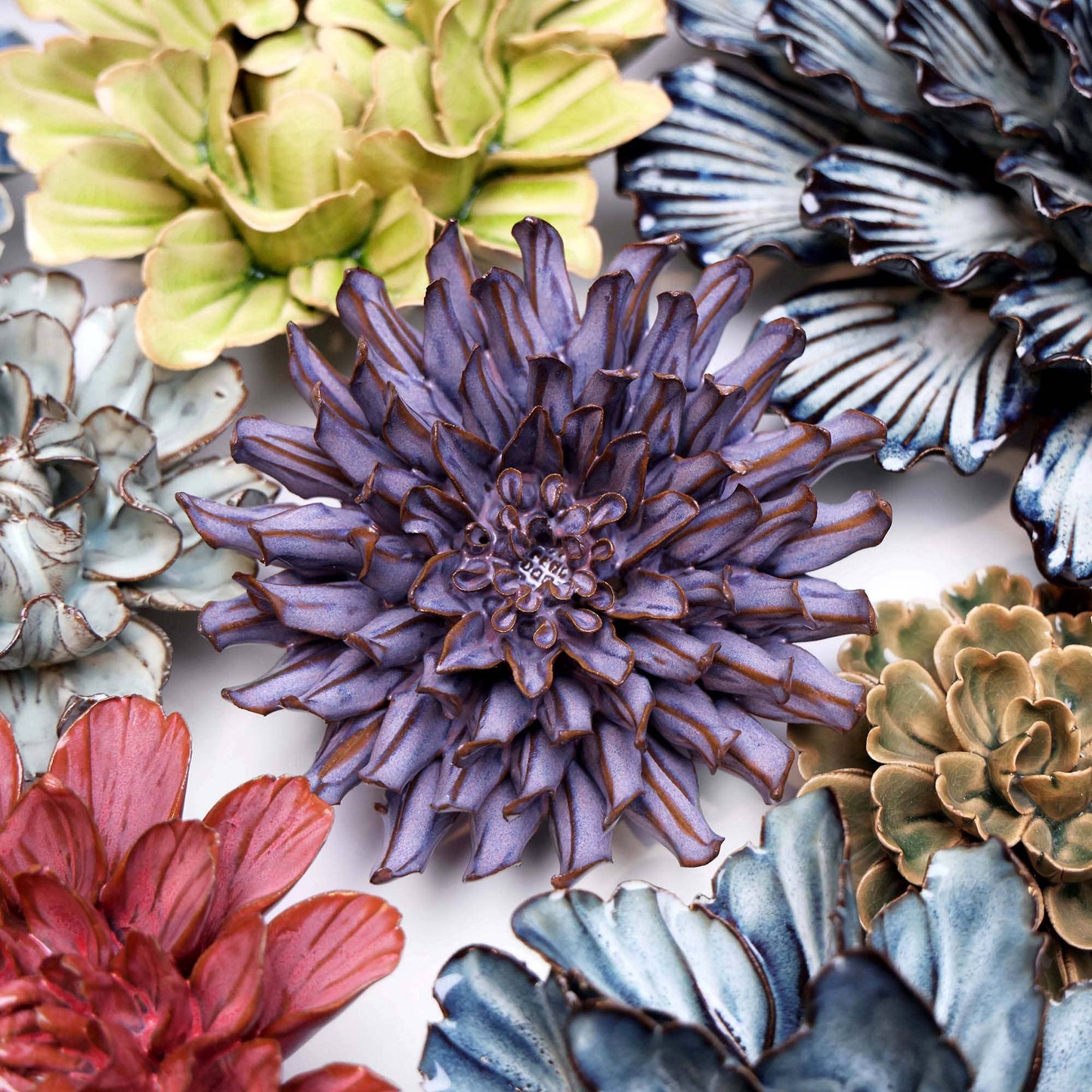 Chive - Japan Ceramic Flowers With Keyhole For Wall Hanging: Grey Medium Flower