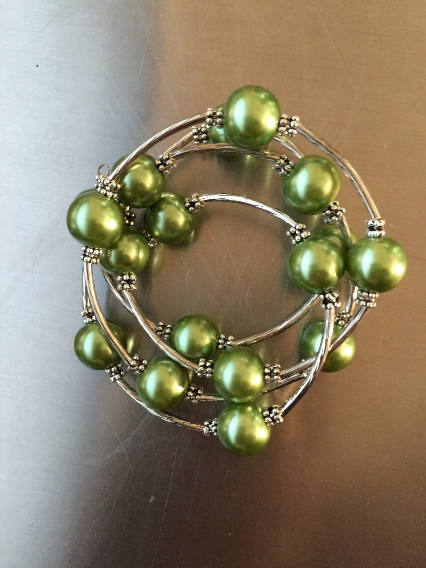 Sea Lily - 100L- Lime Green Shell Pearl Wrap Bracelet