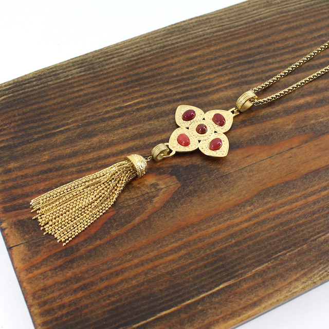 Pretty Persuasions - N24069 Stone Adorned Stainless Steel Pendant Tassel Necklace: 02 Red