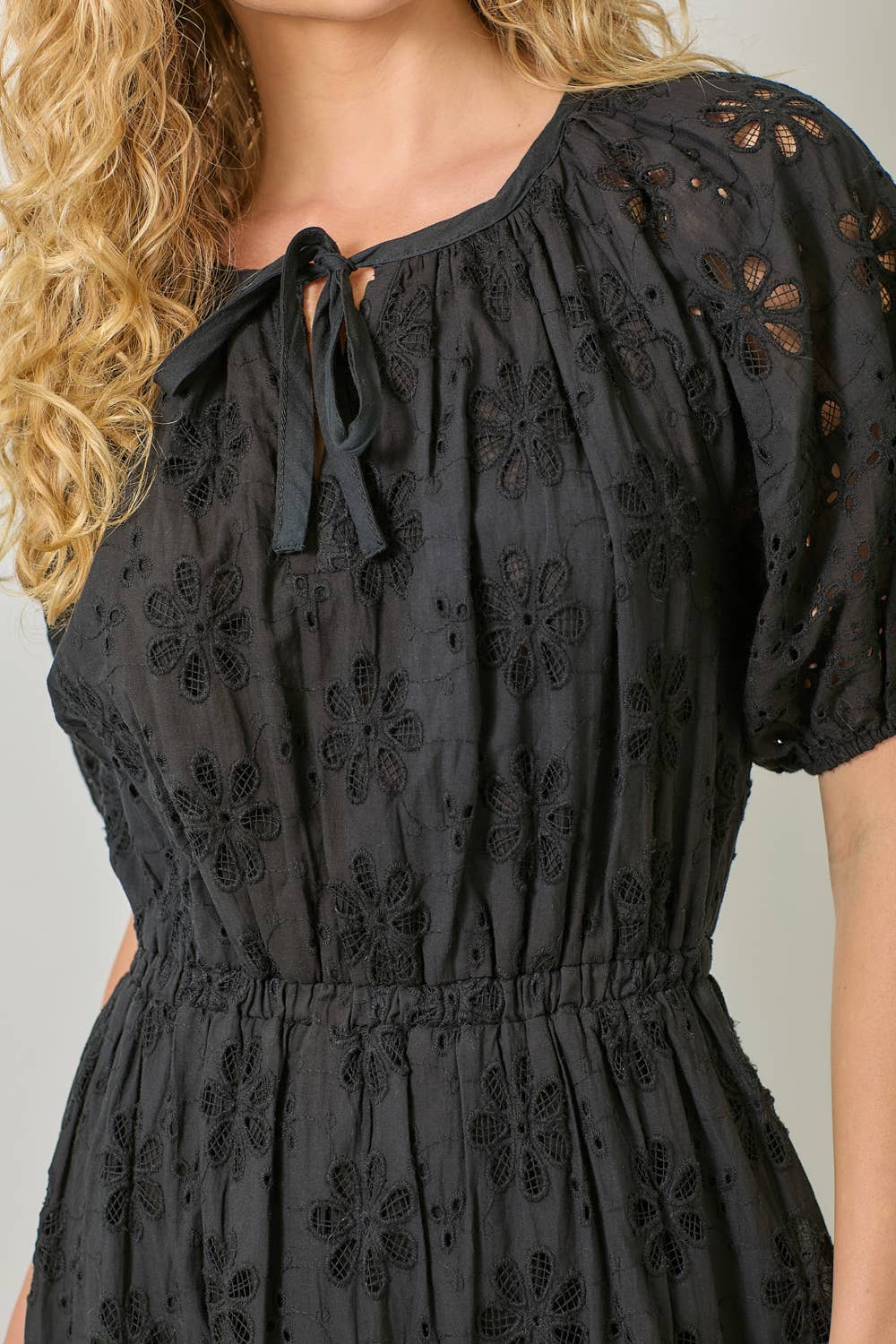 Mystree - 61037 Puff Sleeve Tiered Eyelet Dress: Ivory / Medium