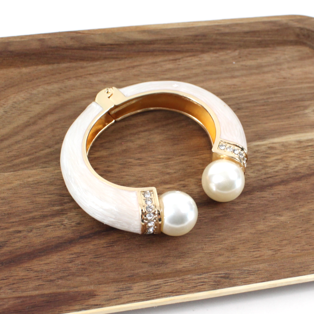 Pretty Persuasions - B22042 Faux Pearl Rhinestone Hinged Cuff Bangle: Ivory