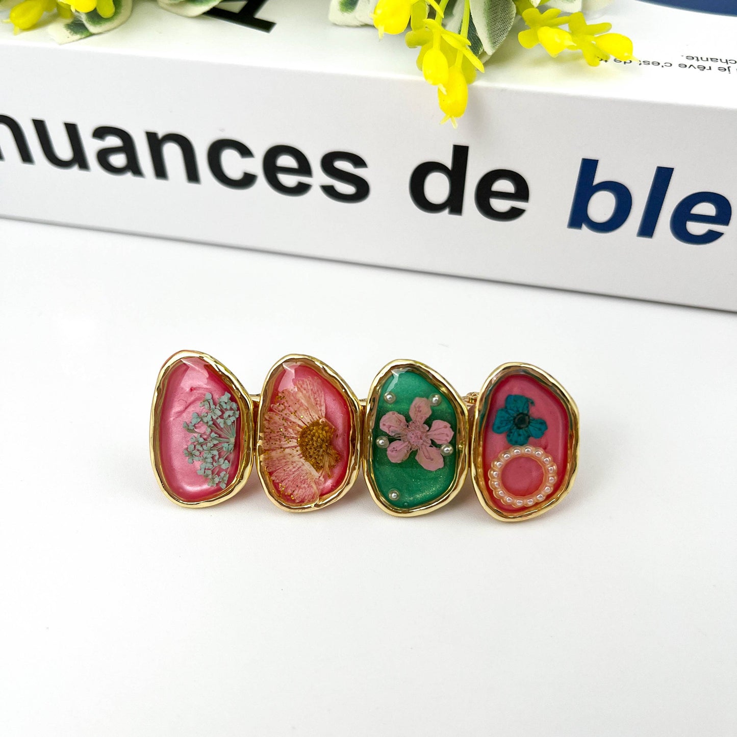 TheDivaSoap - Retro Flower Duckbill Clip, High Quality Hair Clip: Green