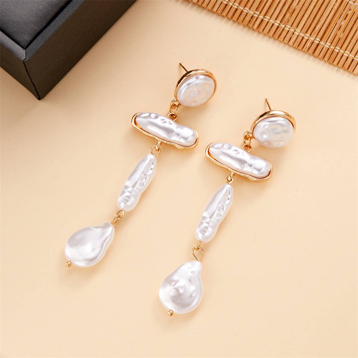ACCITY - PERSONALIZED IRREGULAR TASSEL EARRINGS_CWAJE2449: WHITE2 / (OS) 2