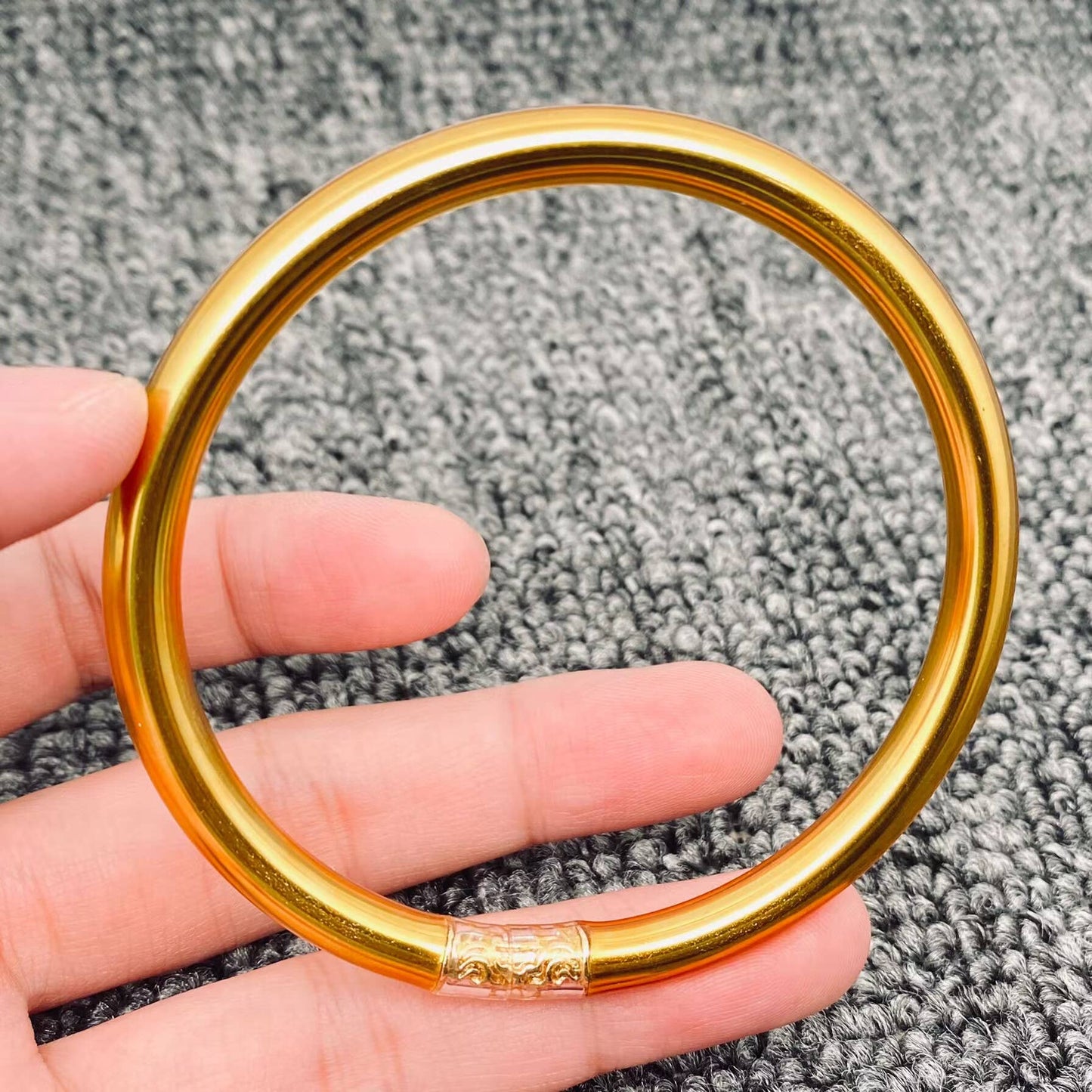 Mio Queena - 6MM High Quality Gold brass Powder Hose Bangle Bracelet