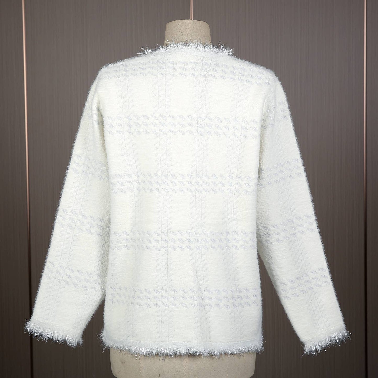 PEACH ACCESSORIES - SD190 Soft cardigan with Shinny Silver details: Ivory