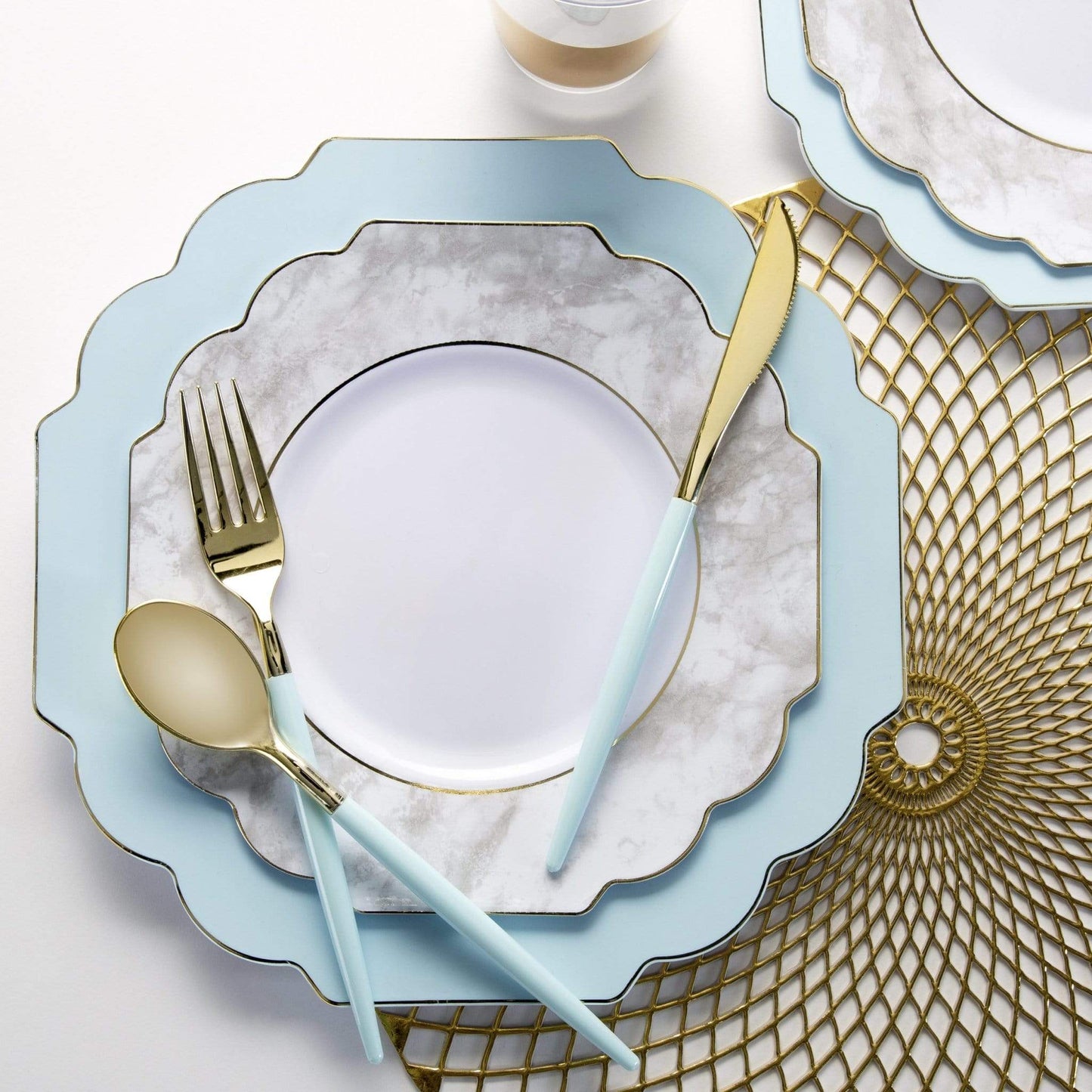 Luxe Party - Scalloped Mint • Gold Plastic Plates | 10 Pack: 10 Plastic Plates / 10.7" Dinner Plates