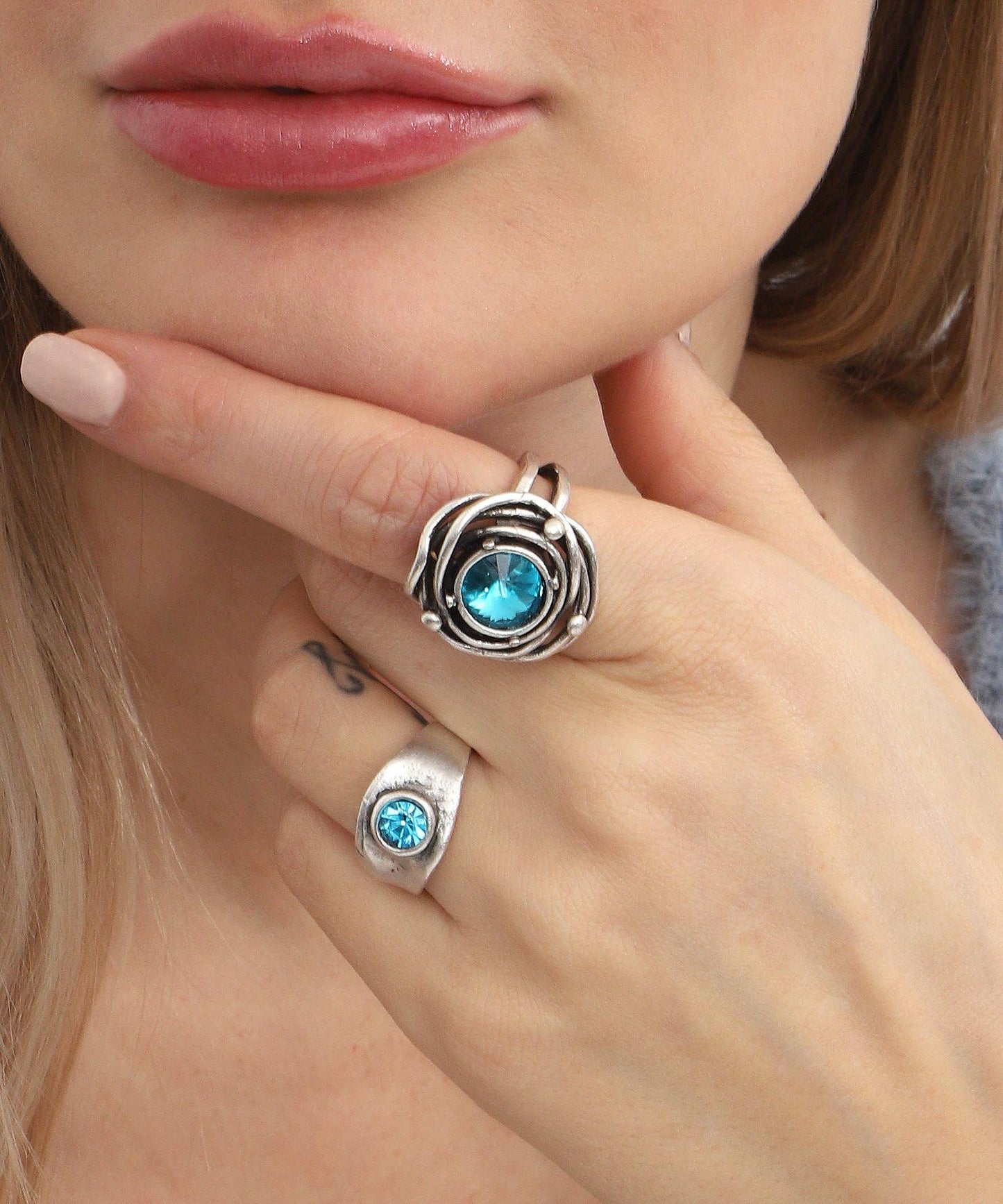 AVENS - Spiral Circle Free Size Ring Set With Blue Crystal Stone: Silver / Brass