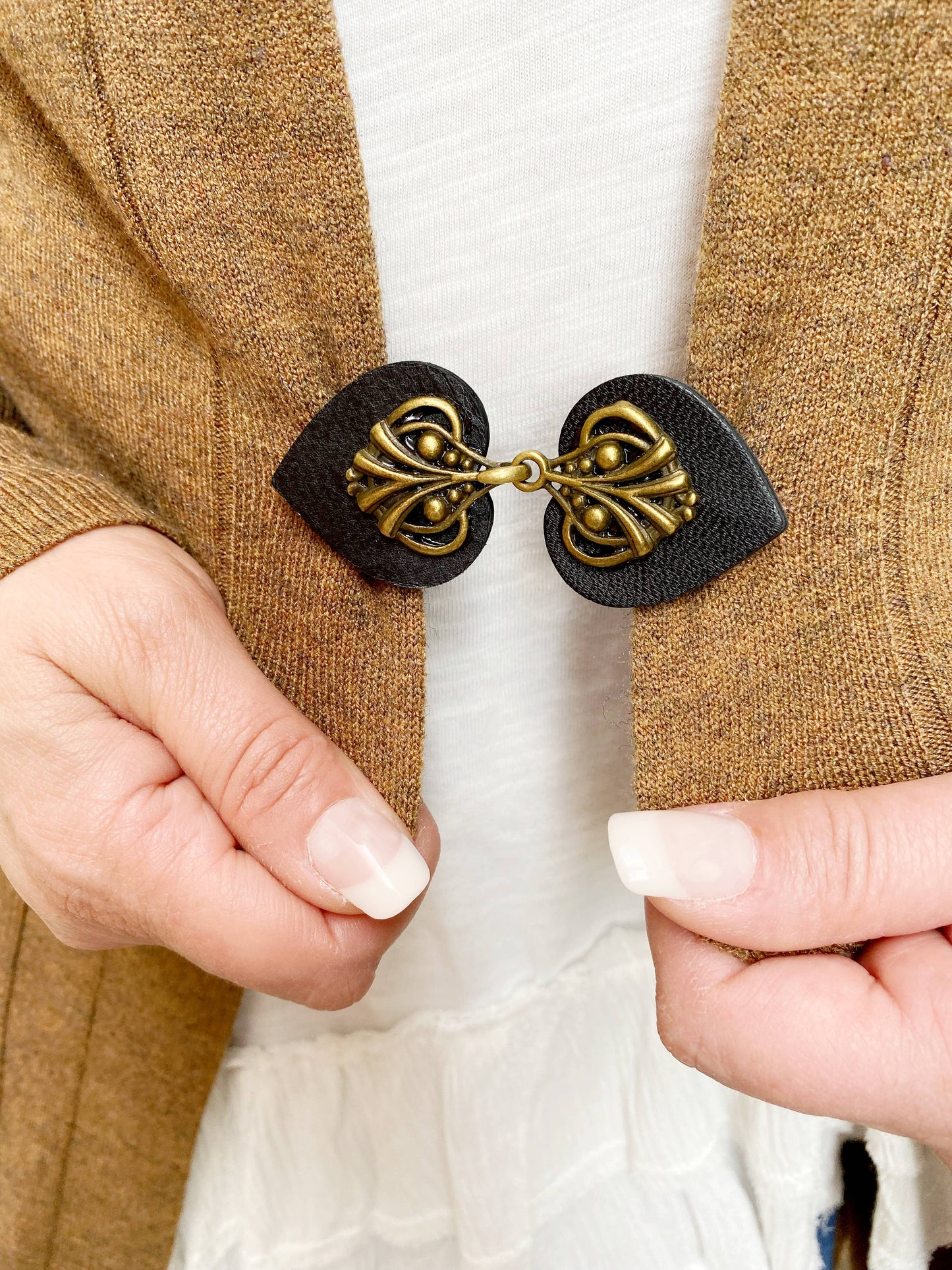 KardiKlips - Cinch Clips for Clothes, Eclectic Vintage Boho Style Clasps