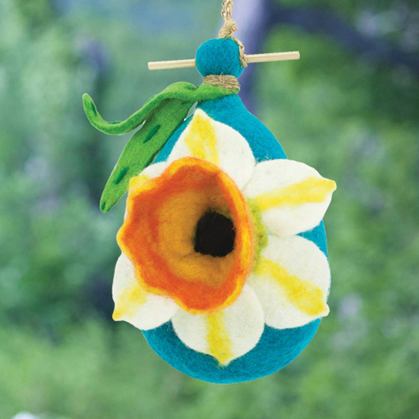 dZi Handmade - Daffodil Birdhouse