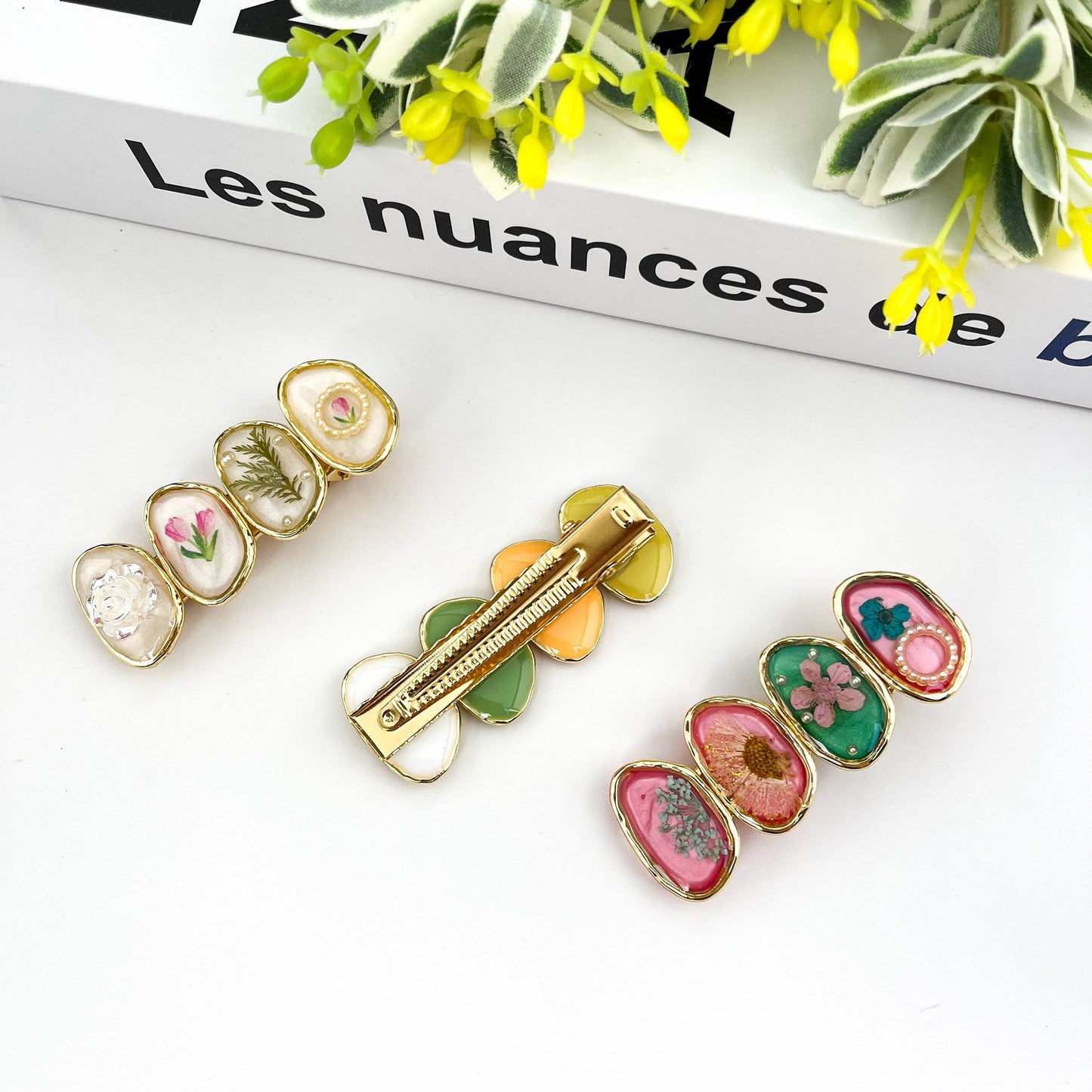 TheDivaSoap - Retro Flower Duckbill Clip, High Quality Hair Clip: Green