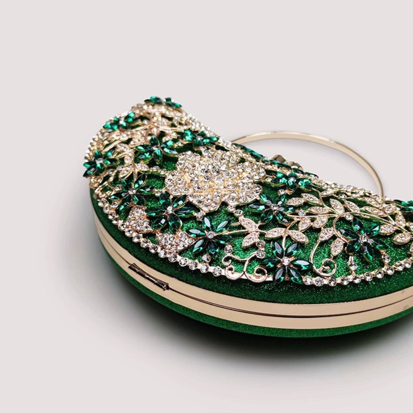 Cici’De Jewelry Amsterdam - Emerald Green Dazzling Half Moon Clutch - Gold Flower Frame