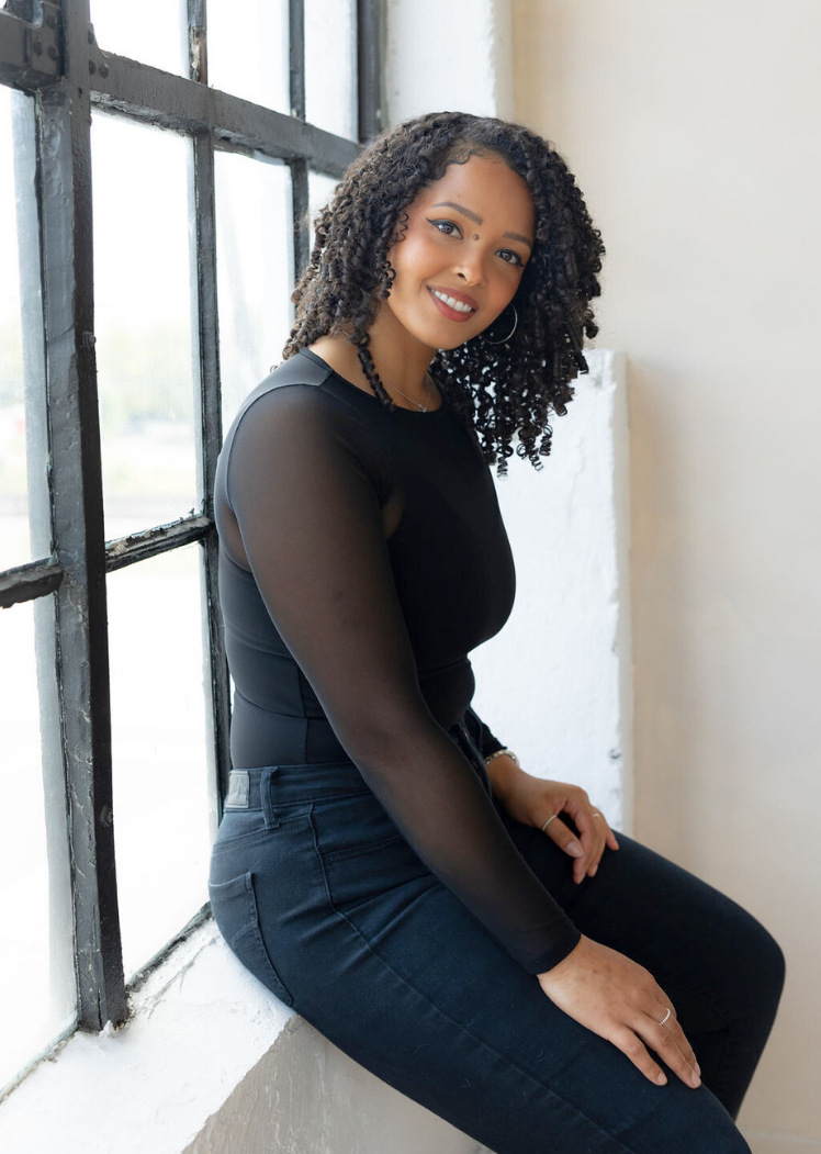 ELIETIAN - Sheer Long Sleeve Top: Regular