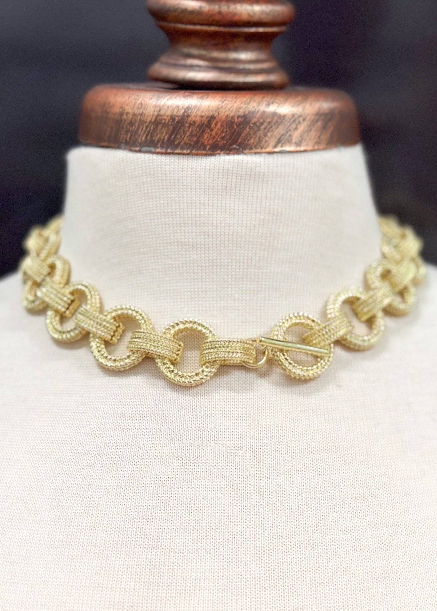 Nette Road Wholesale - Chunky Textured Gold Necklace
