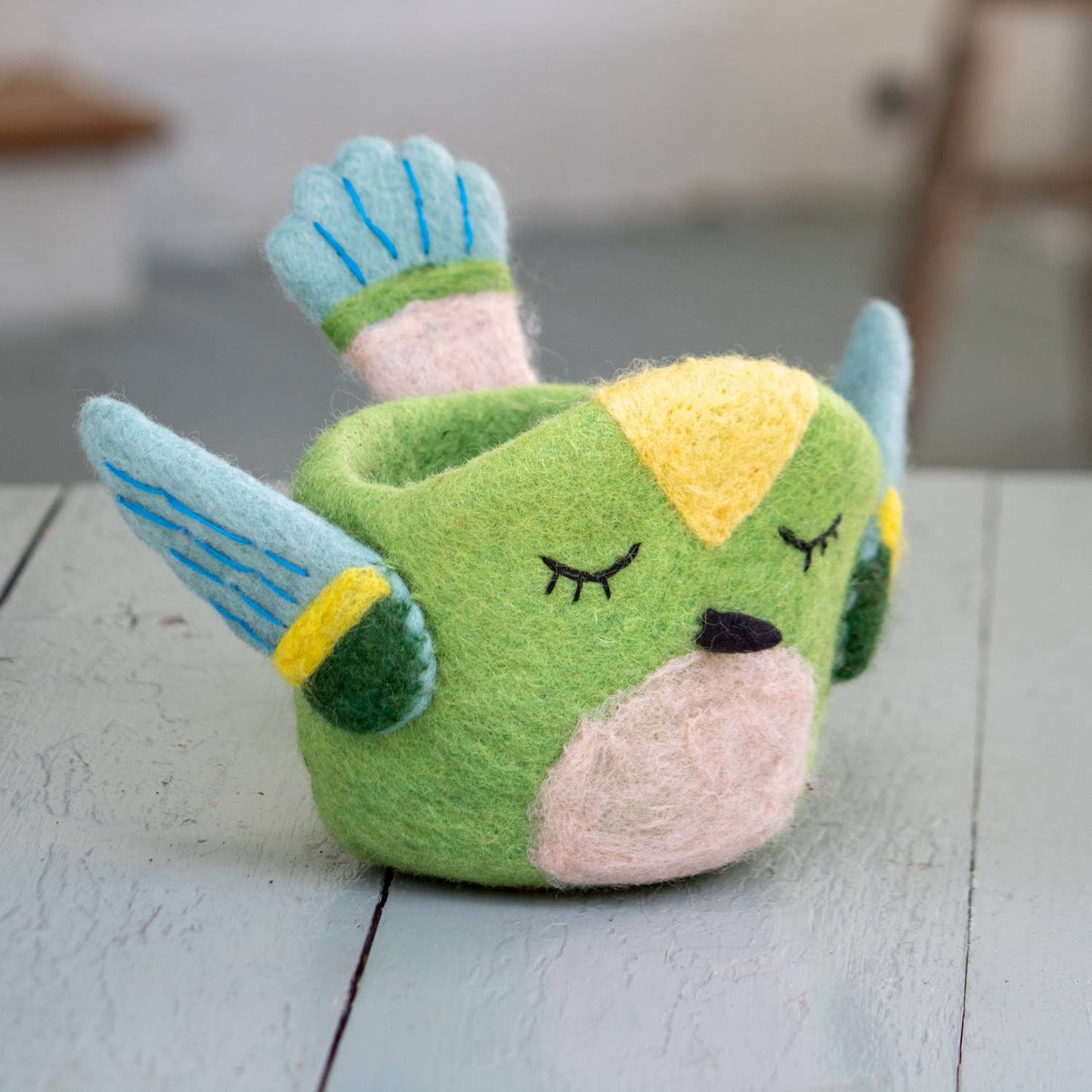 dZi Handmade - Hummingbird Felt Pot
