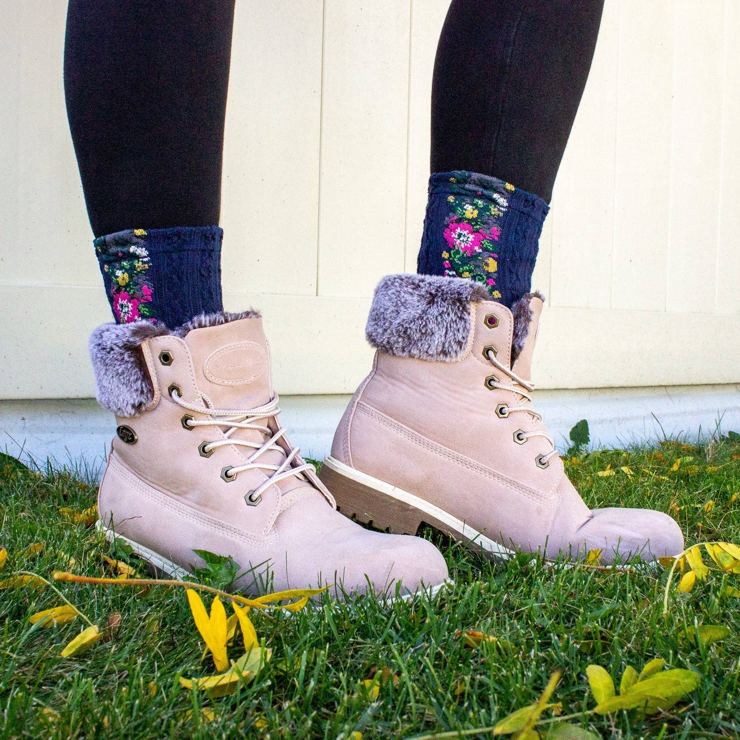 Daisy Dunes - Audrey Vintage Socks: White