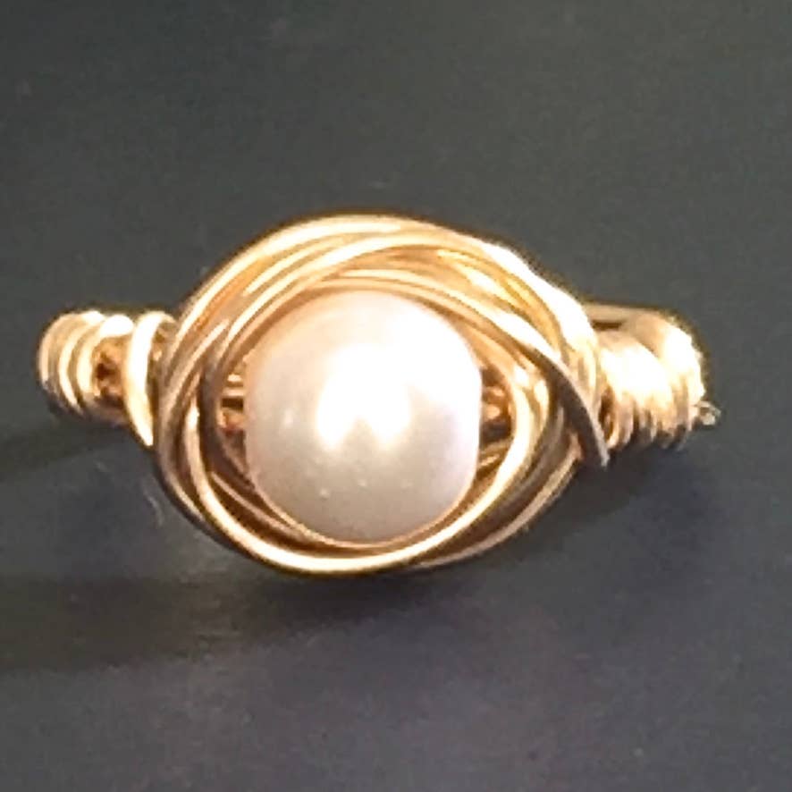 Marble Designs Jewelry - Pearl Gold Wire Wrapped Ring Cream: 8