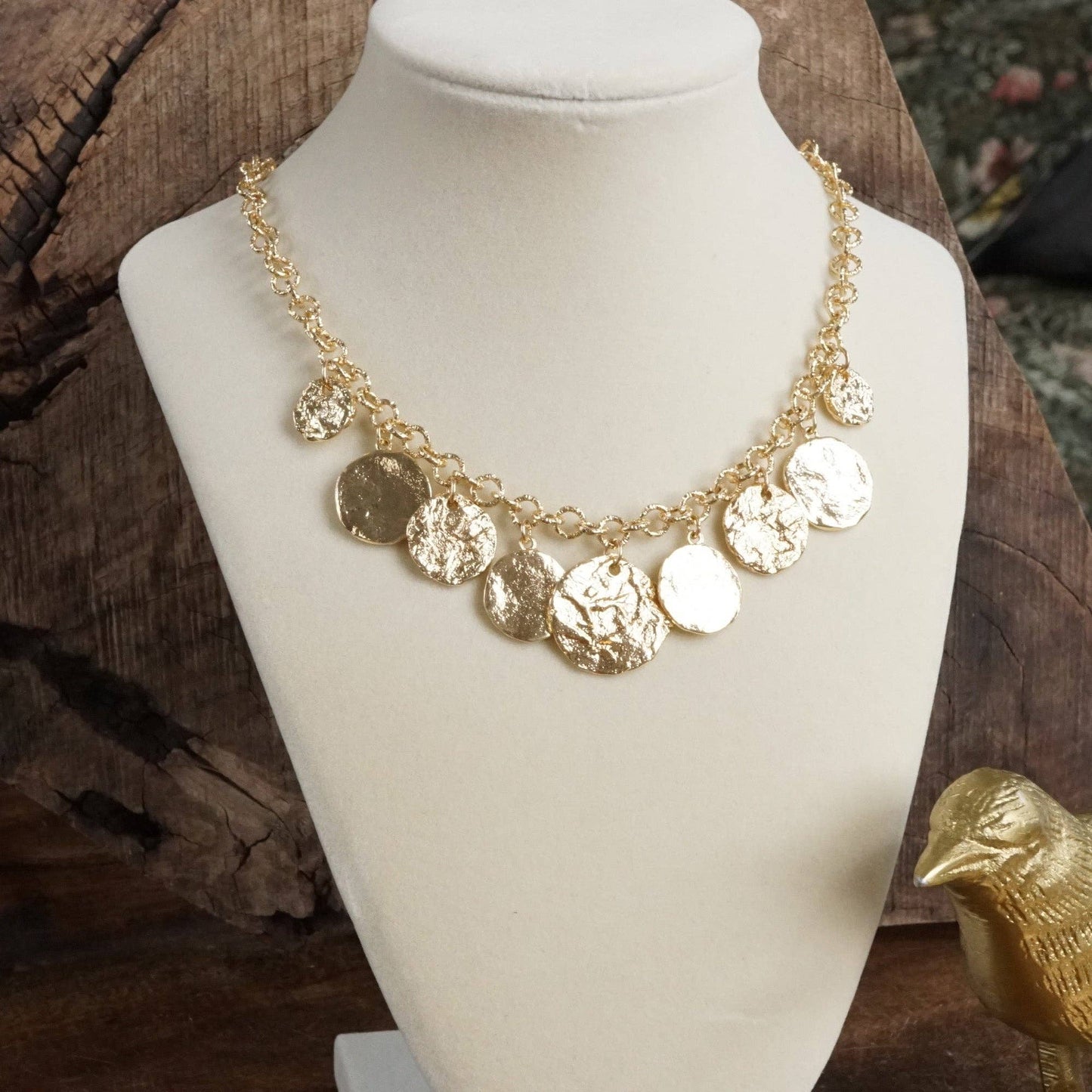 PennyLine inc - Textured Coins Statement Necklace – Gold Tone