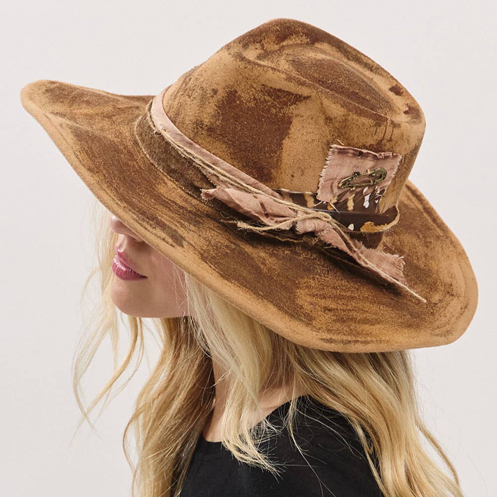 Sensibling Corp. - Feather Accent Distressed Band Rustic Western Cowgirl Fedora Hat