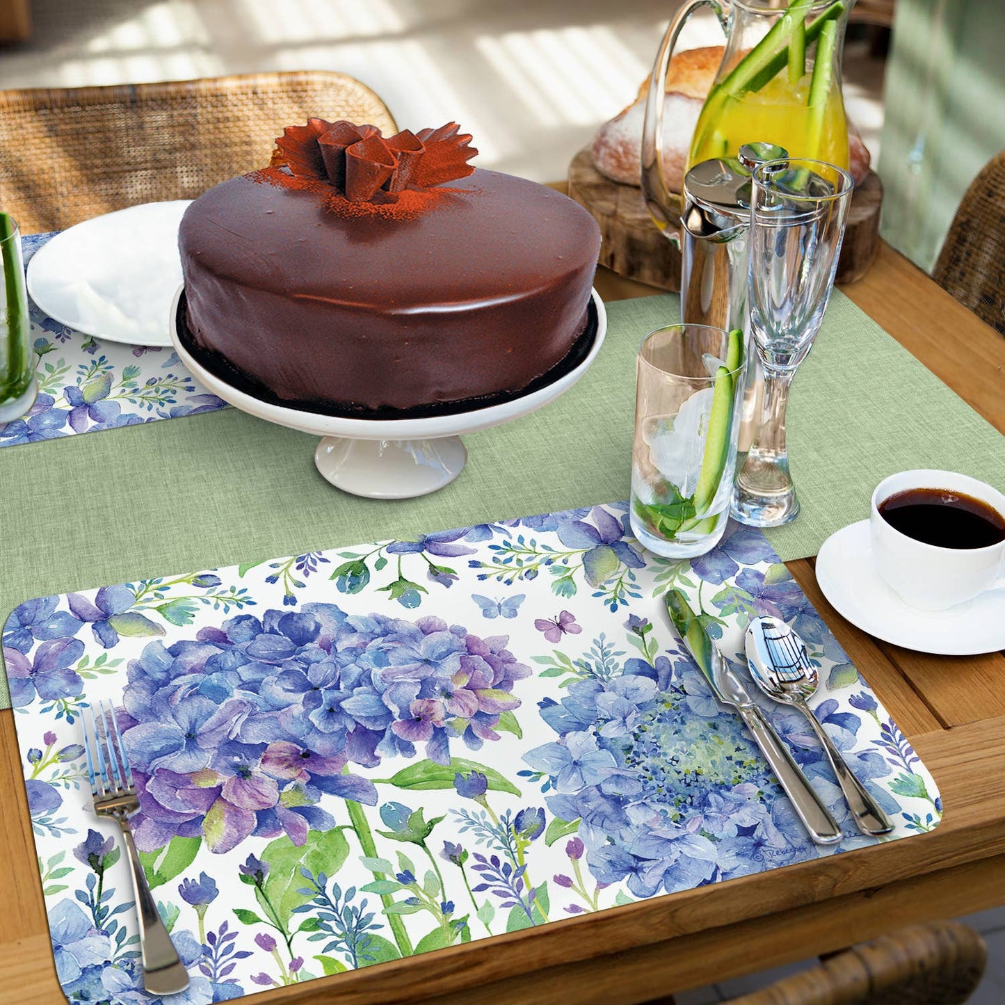 CounterArt/Highland Home/Thirstystone/CoasterStone - Beautiful Hydrangea Reversible Rectangular Plastic Placemat