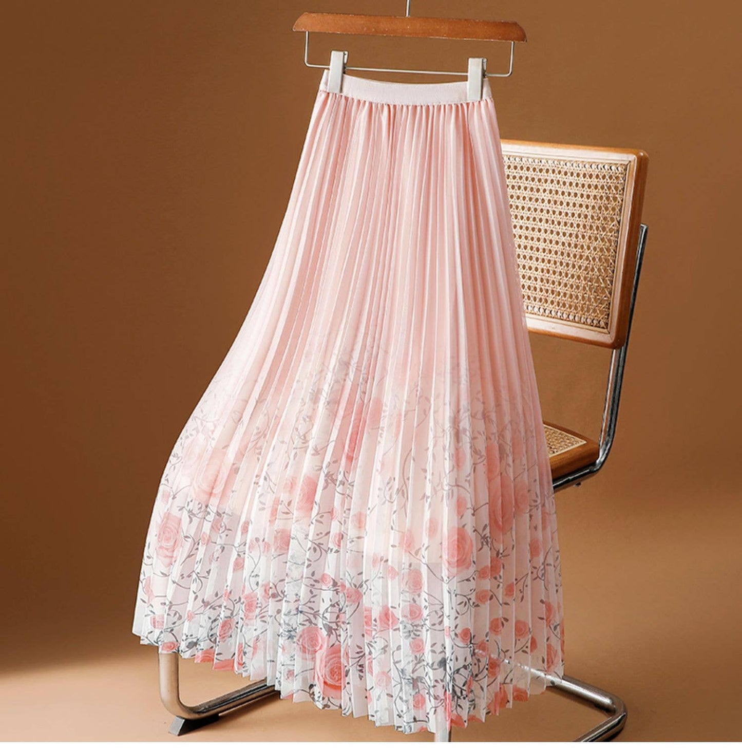 PEACH ACCESSORIES - Roses Flowers Pleated Midi Skirt SK204: Blue
