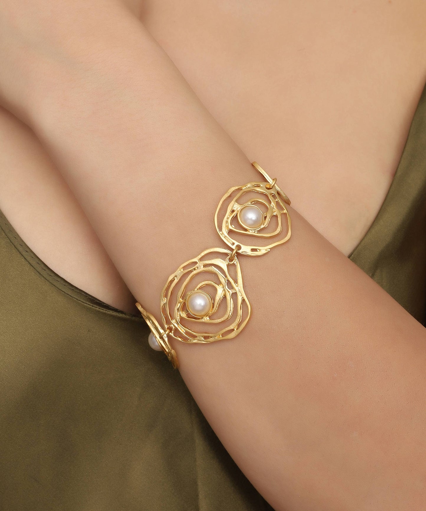 BUBU BY TEKIN SHOP - Gold Plated Round Boho Bracelet