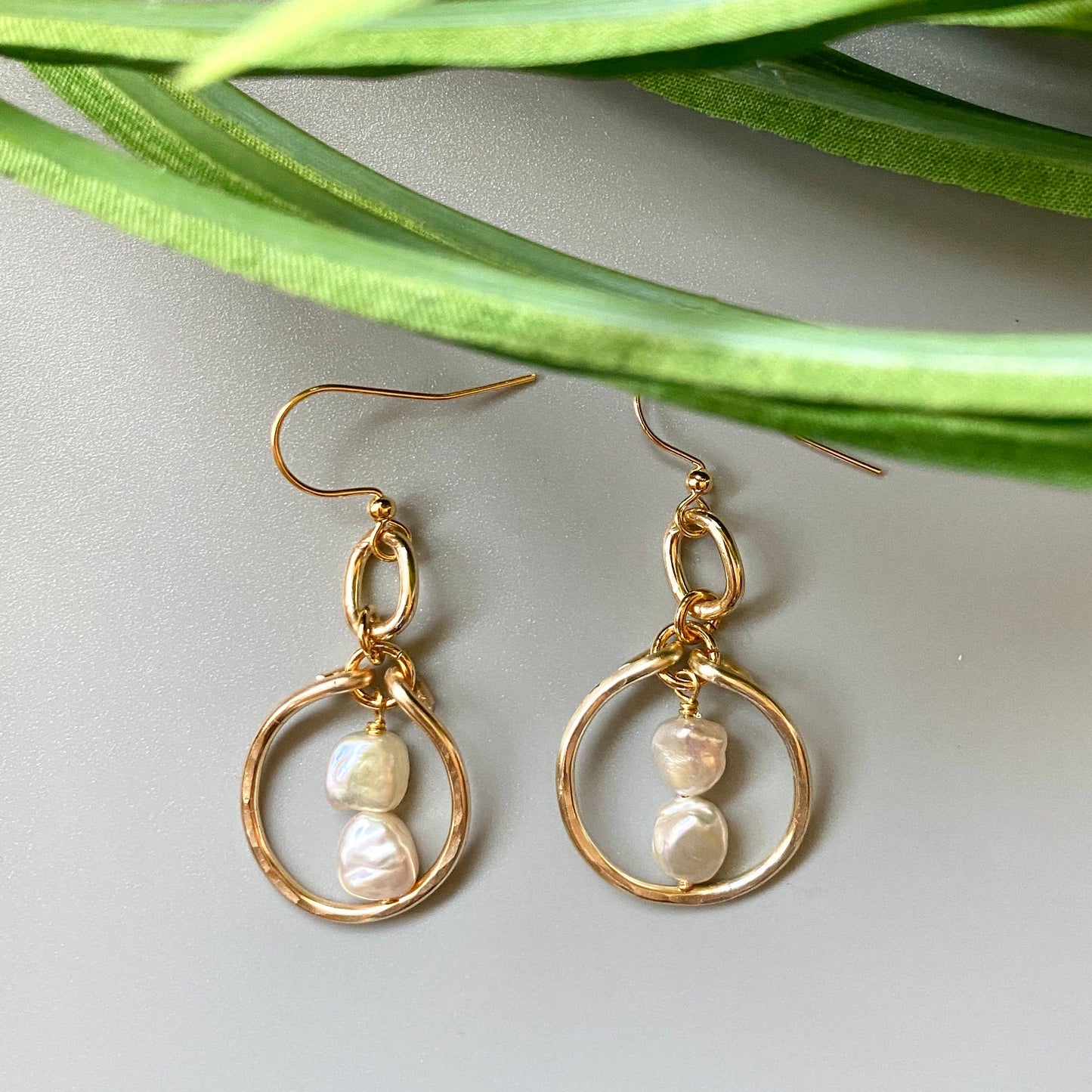 Marble Designs Jewelry - Gold Hoop Earrings Hammered Fresh 
Water Pearls Dangle Drop: Gold