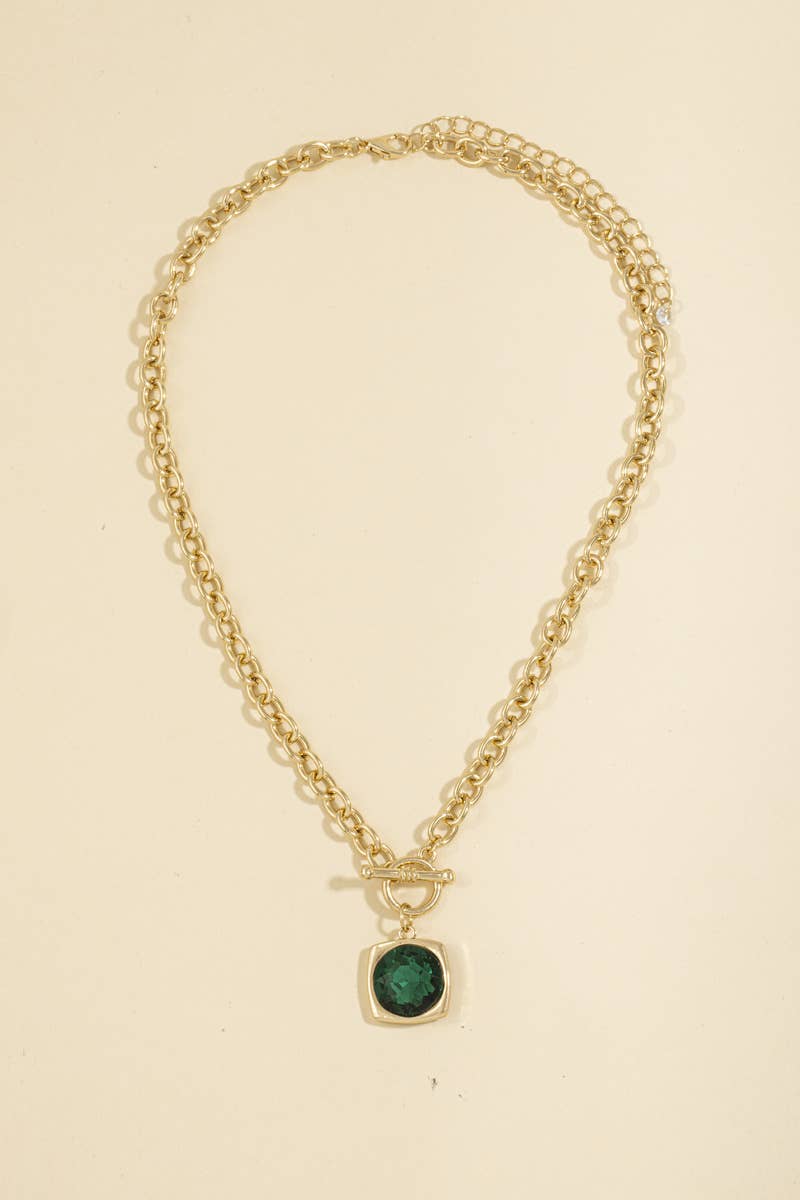 The Looks by Fame Accessories - Chunky Chain Crystal Pendant Toggle Necklace: CR