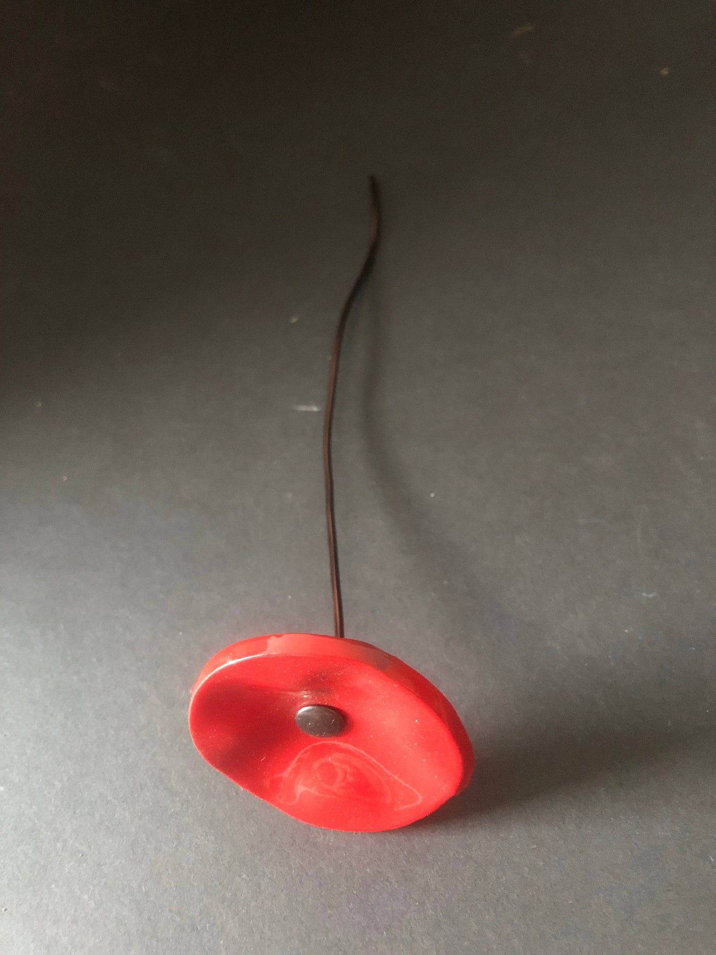 CARNEOL GLASS - Small Glass Flower For Outside In Red On Flexible Stem