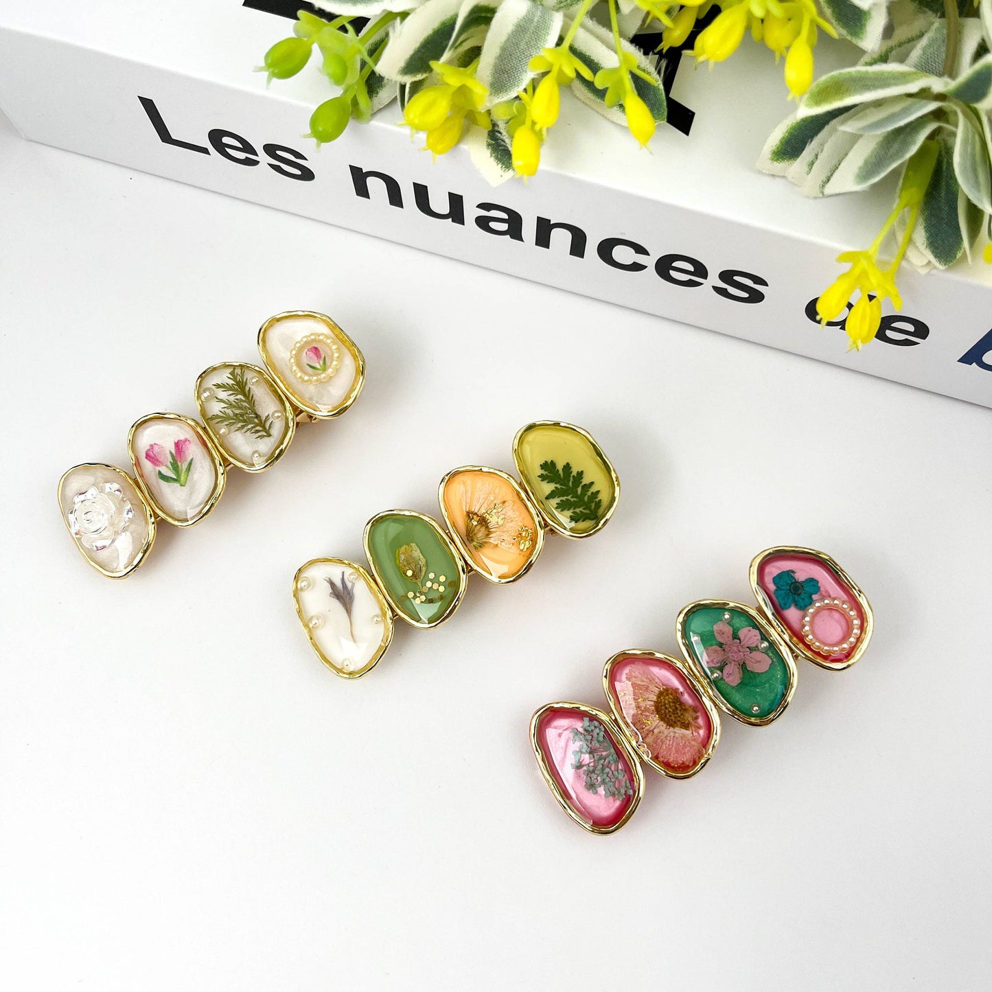 TheDivaSoap - Retro Flower Duckbill Clip, High Quality Hair Clip: Green