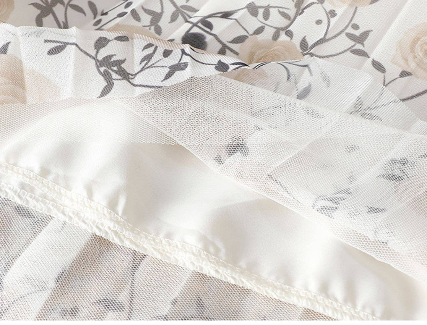 PEACH ACCESSORIES - Roses Flowers Pleated Midi Skirt SK204: Cream