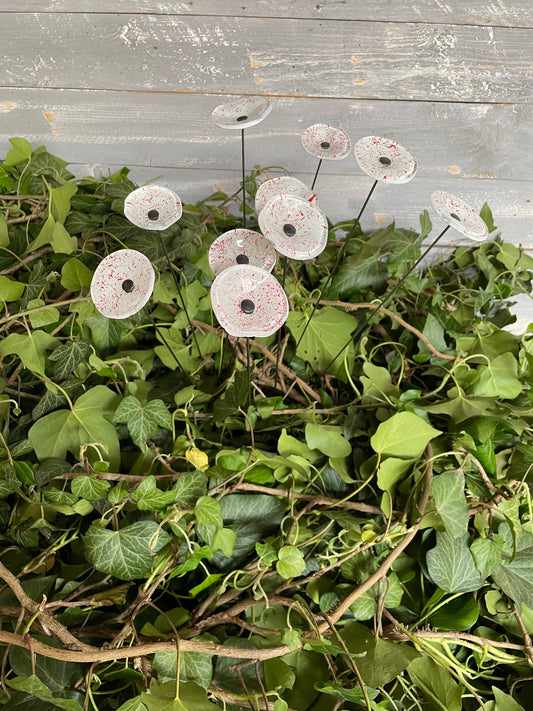 CARNEOL GLASS - Small Glass Flower For Inside In White-Red