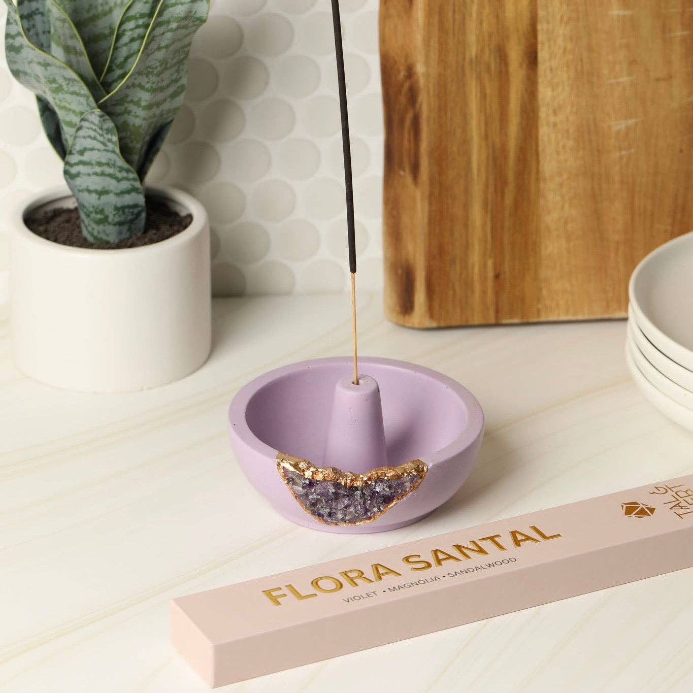 TB Fragrances - Floral Sandalwood Incense – Flora Santal